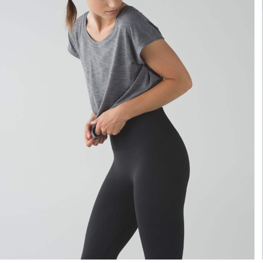 LULULEMON Zone In Tights Leggings in Black - Size 4